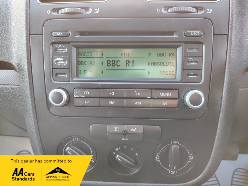 Used Volkswagen Golf 2005 for sale - 77836476: Photo 29