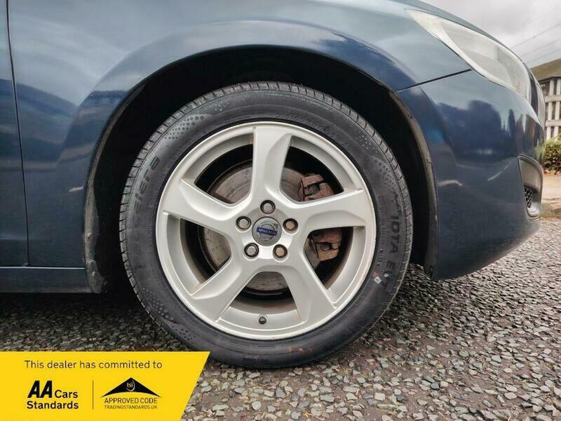 Used Volvo V60 2011 for sale - 77802383: Photo 17