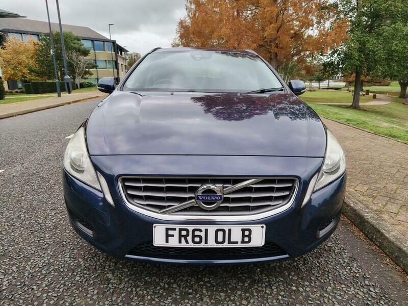 Used Volvo V60 2011 for sale - 77802383: Photo 2