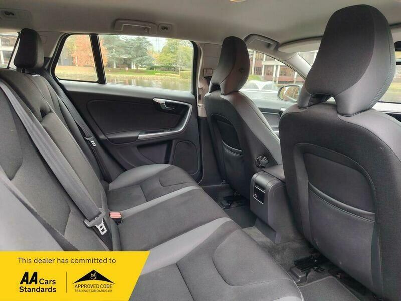 Used Volvo V60 2011 for sale - 77802383: Photo 26