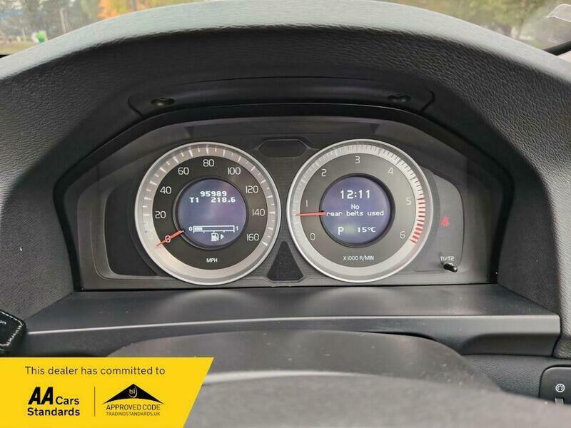 Used Volvo V60 2011 for sale - 77802383: Photo 29