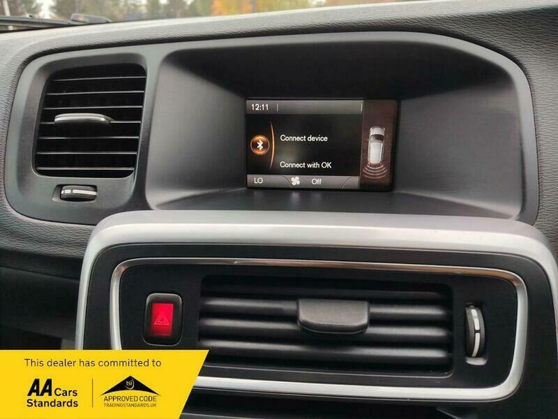 Used Volvo V60 2011 for sale - 77802383: Photo 32