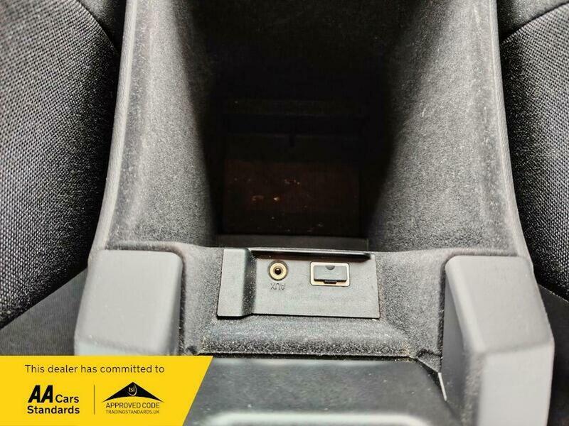 Used Volvo V60 2011 for sale - 77802383: Photo 35