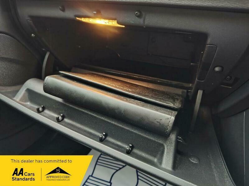 Used Volvo V60 2011 for sale - 77802383: Photo 36