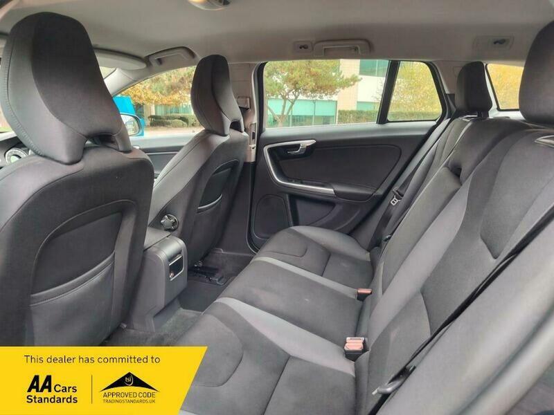 Used Volvo V60 2011 for sale - 77802383: Photo 39