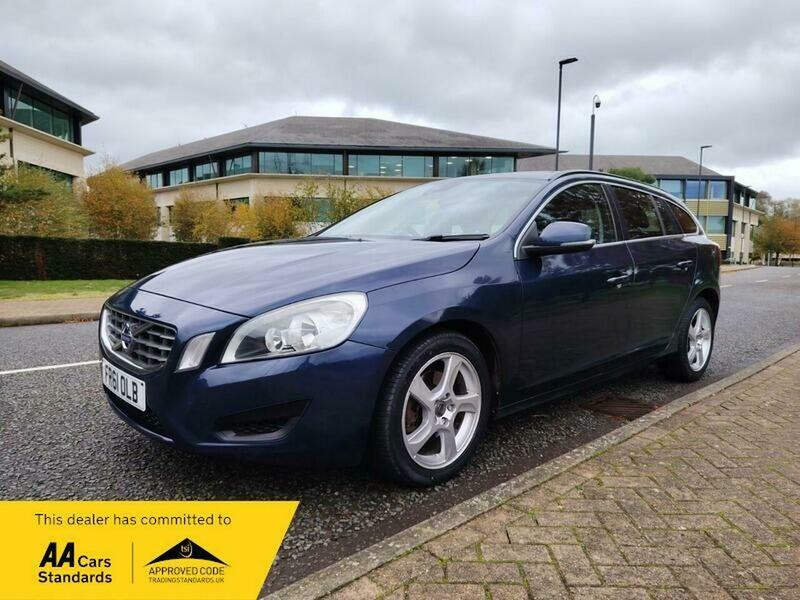 Used Volvo V60 2011 for sale - 77802383: Photo 4