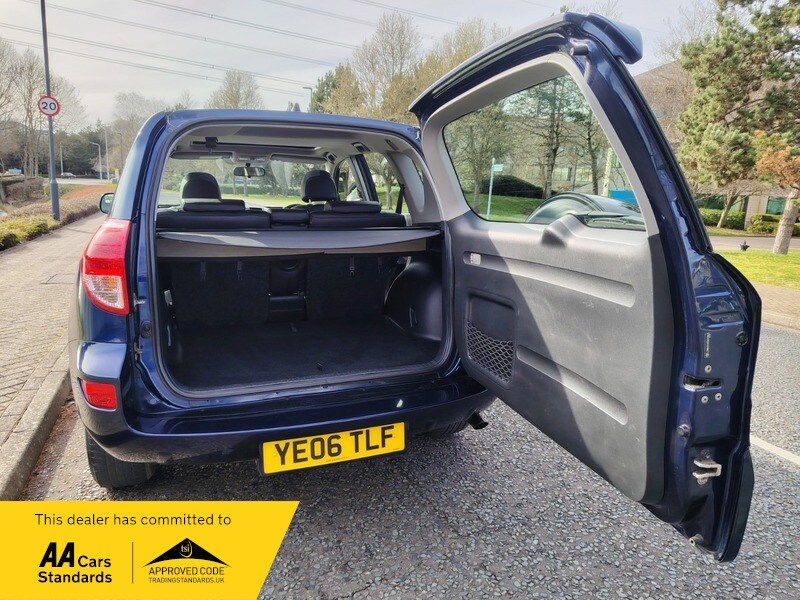 Used Toyota RAV4 2006 for sale - 77880730: Photo 7