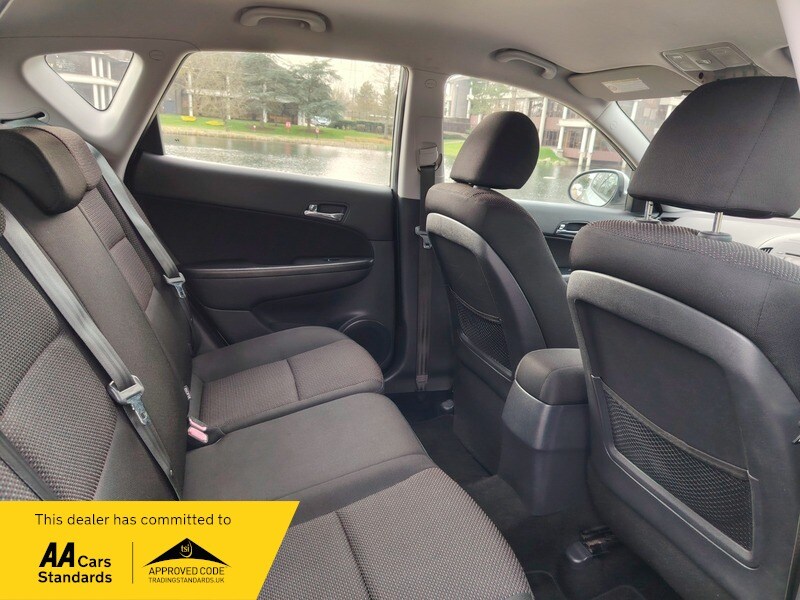 Used Hyundai i30 2009 for sale - 77802420: Photo 25