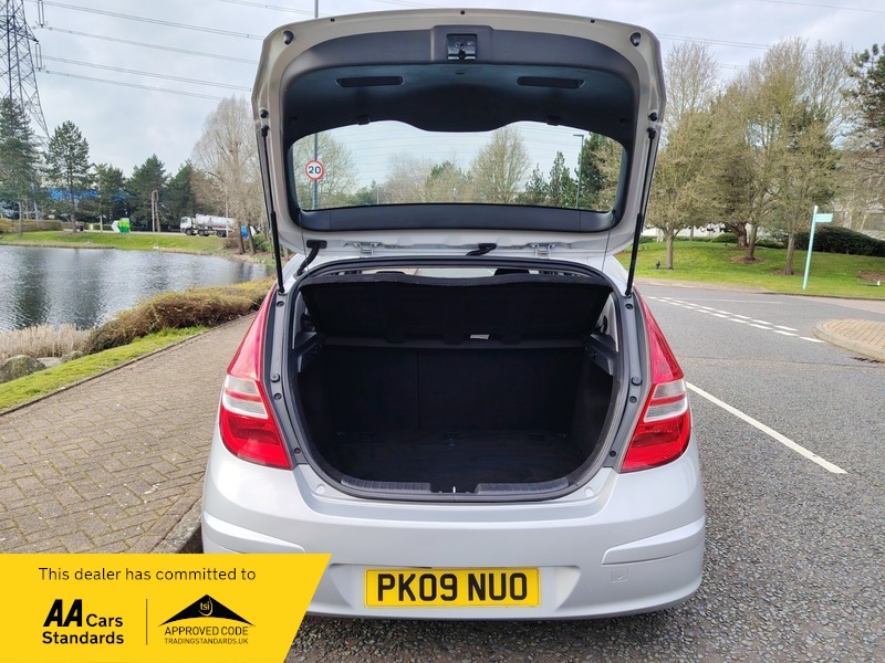 Used Hyundai i30 2009 for sale - 77802420: Photo 7