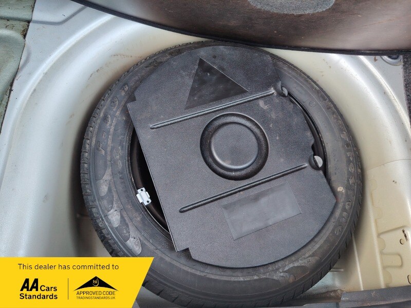 Used Volkswagen Polo 2004 for sale - 77802388: Photo 11