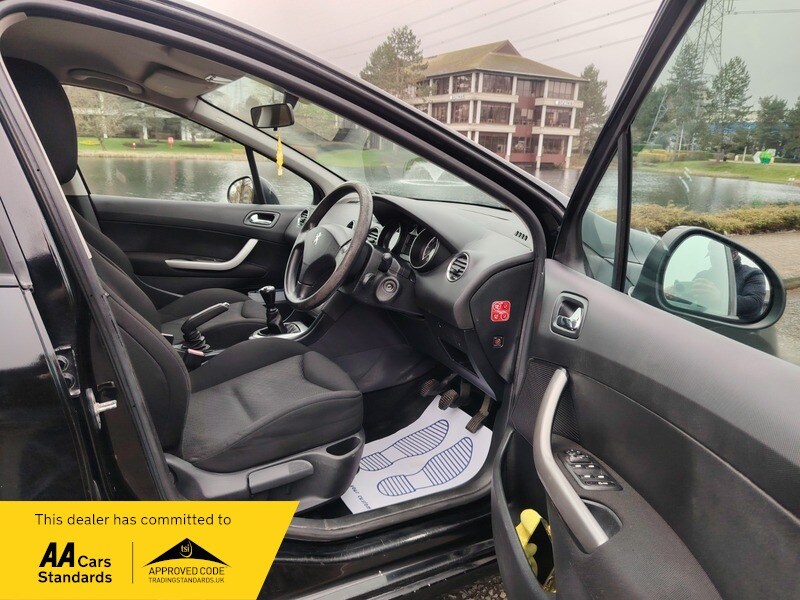 Used Peugeot 308 2010 for sale - 77802402: Photo 22