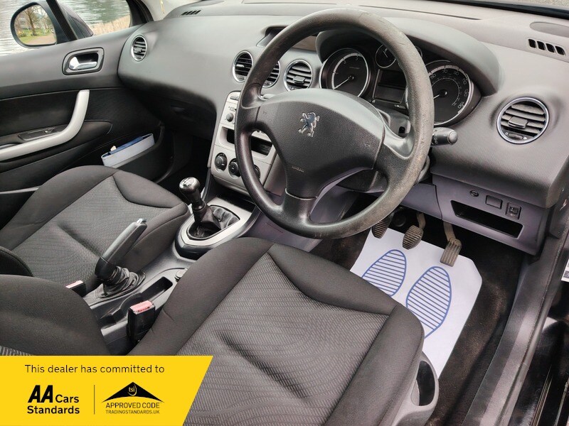 Used Peugeot 308 2010 for sale - 77802402: Photo 24