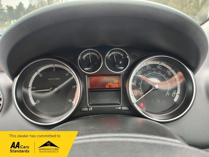 Used Peugeot 308 2010 for sale - 77802402: Photo 29