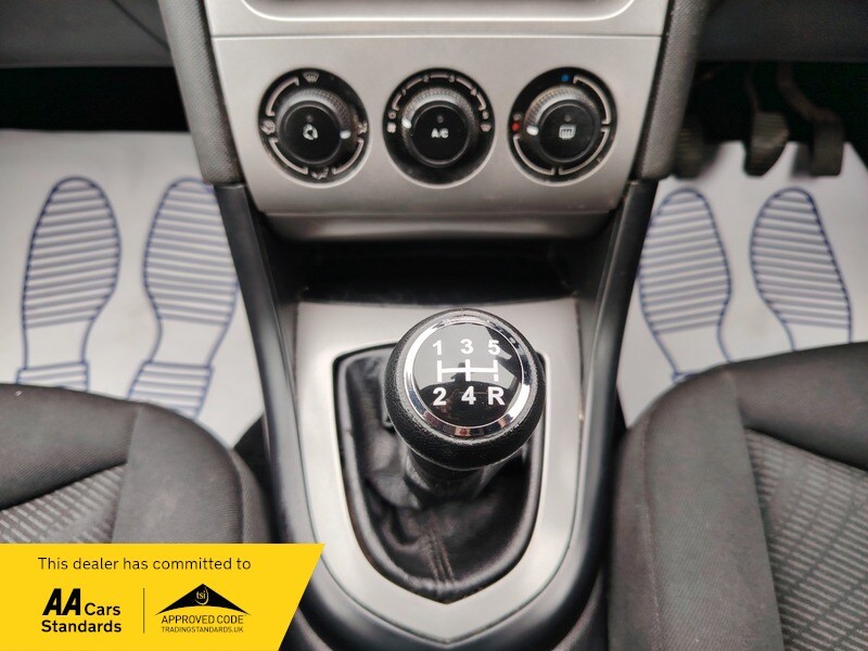 Used Peugeot 308 2010 for sale - 77802402: Photo 32