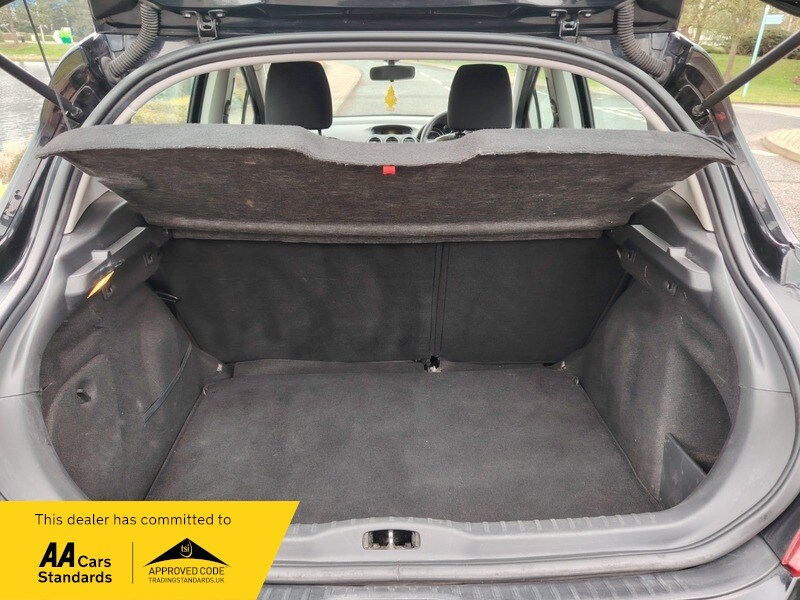 Used Peugeot 308 2010 for sale - 77802402: Photo 9