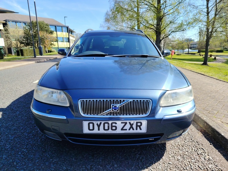 Used Volvo V70 2006 for sale - 78145673: Photo 2