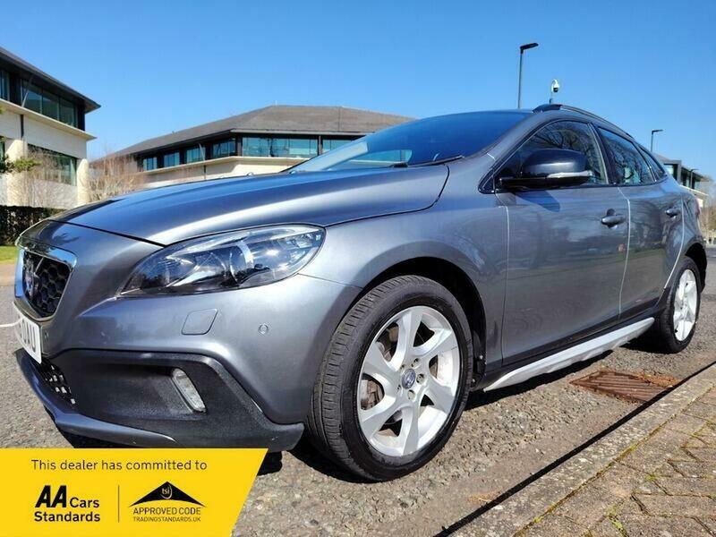 Used Volvo V40 2016 for sale - 77953600: Photo 15