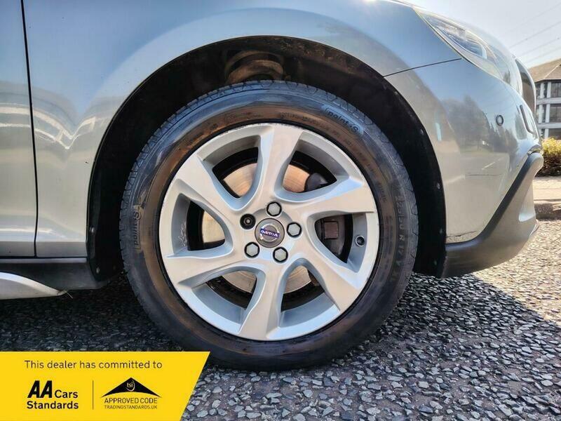 Used Volvo V40 2016 for sale - 77953600: Photo 17