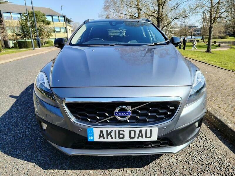 Used Volvo V40 2016 for sale - 77953600: Photo 2