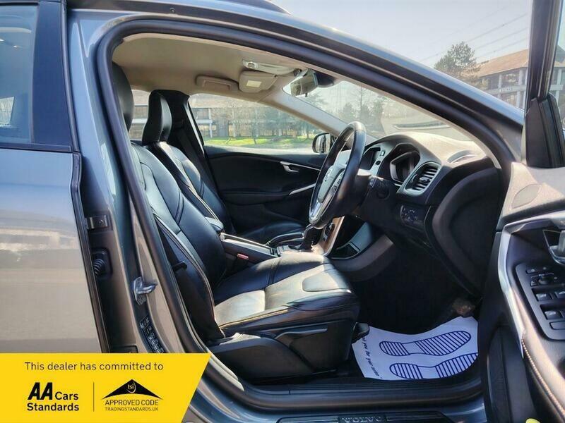 Used Volvo V40 2016 for sale - 77953600: Photo 26