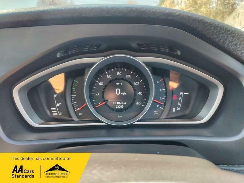 Used Volvo V40 2016 for sale - 77953600: Photo 30