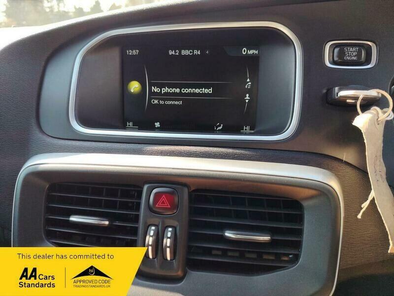 Used Volvo V40 2016 for sale - 77953600: Photo 32