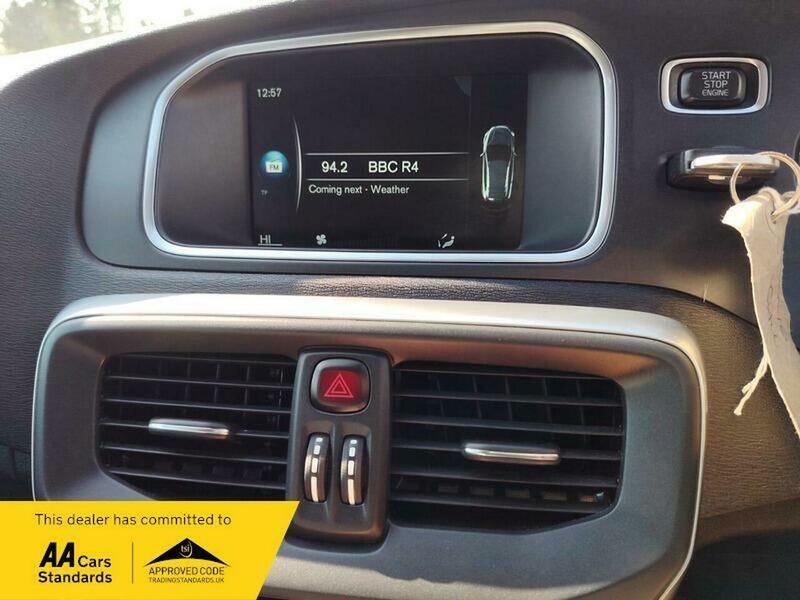 Used Volvo V40 2016 for sale - 77953600: Photo 33