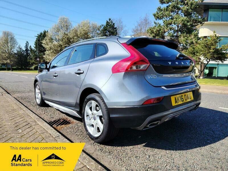 Used Volvo V40 2016 for sale - 77953600: Photo 5