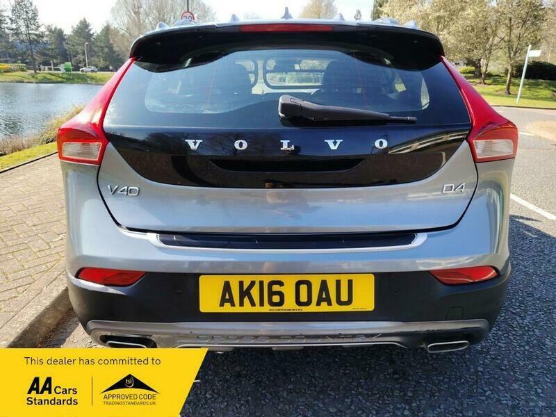 Used Volvo V40 2016 for sale - 77953600: Photo 6