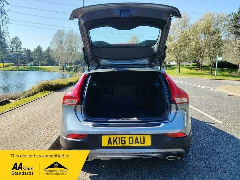 Used Volvo V40 2016 for sale - 77953600: Photo 7