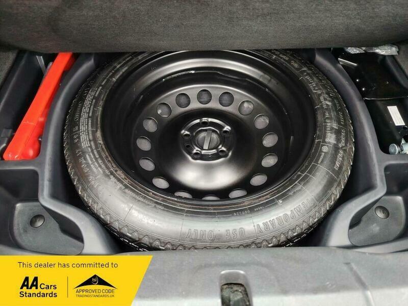 Used Volvo C30 2012 for sale - 78045266: Photo 11