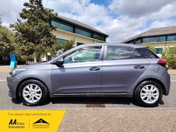 Used Hyundai i20 2017 for sale - 78646126: Photo