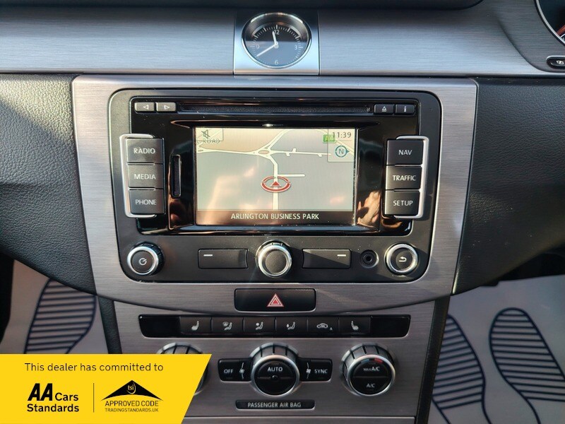 Used Volkswagen Passat 2014 for sale - 77802389: Photo 32