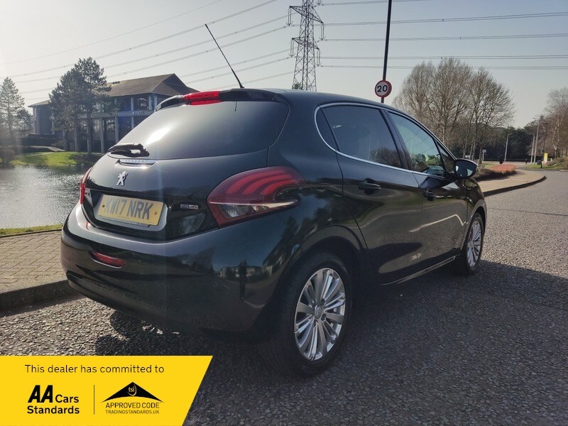Used Peugeot 208 2017 for sale - 77802414: Photo 11