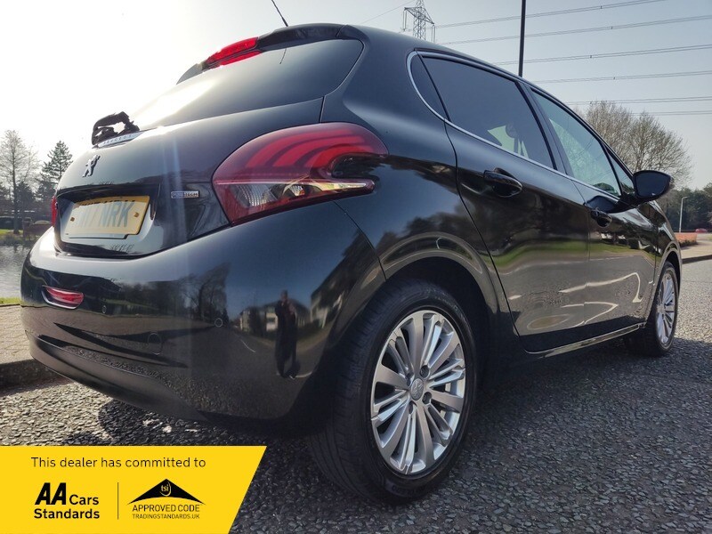 Used Peugeot 208 2017 for sale - 77802414: Photo 17