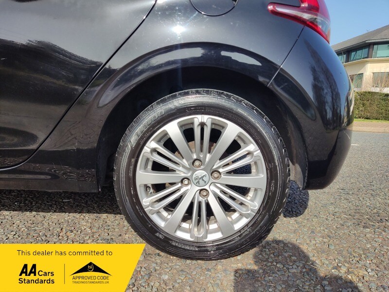 Used Peugeot 208 2017 for sale - 77802414: Photo 19