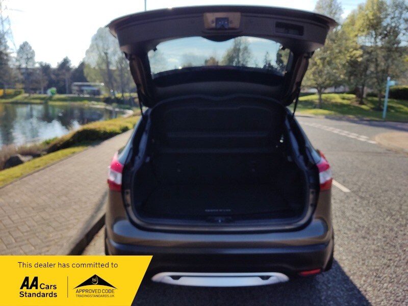 Used Nissan Qashqai 2014 for sale - 78111549: Photo 8