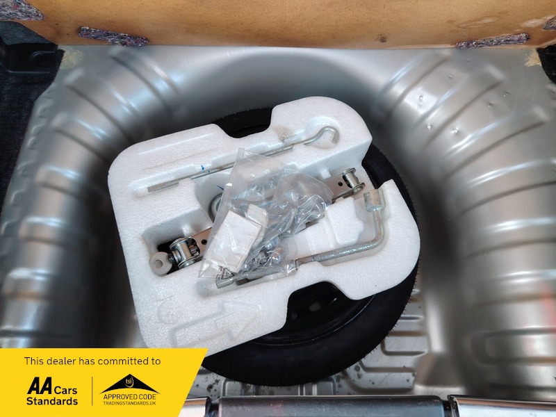 Used Nissan Micra 2012 for sale - 77802400: Photo 11