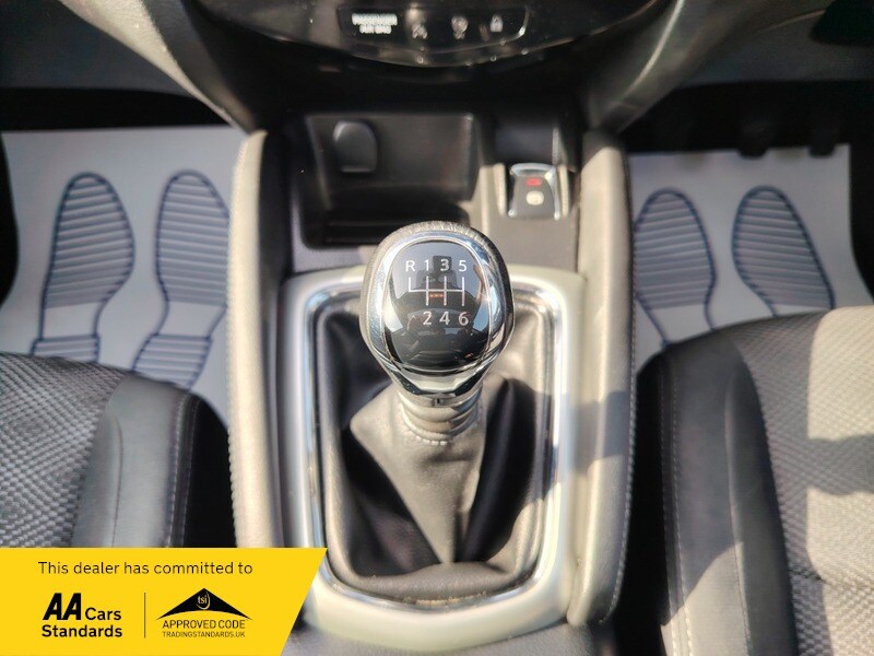 Used Nissan Qashqai 2016 for sale - 77802419: Photo 32