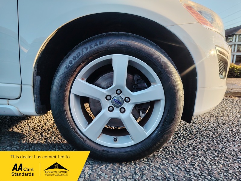 Used Volvo XC60 2011 for sale - 77976847: Photo 19