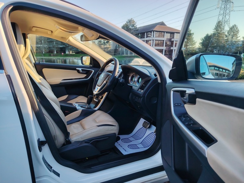 Used Volvo XC60 2011 for sale - 77976847: Photo 25