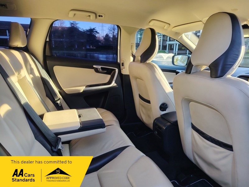 Used Volvo XC60 2011 for sale - 77976847: Photo 29