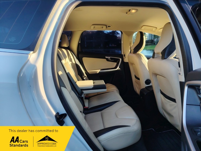 Used Volvo XC60 2011 for sale - 77976847: Photo 30