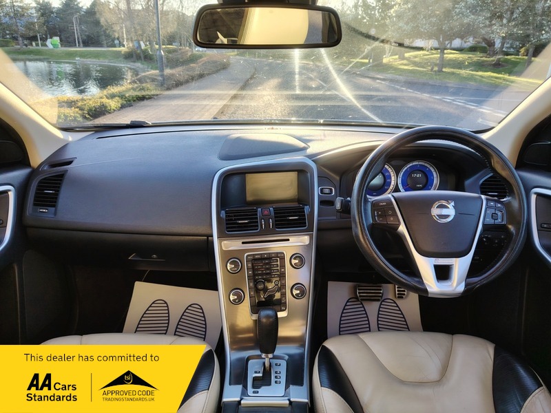 Used Volvo XC60 2011 for sale - 77976847: Photo 31