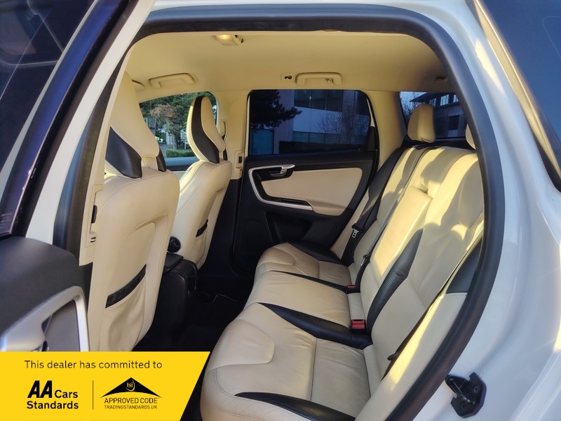 Used Volvo XC60 2011 for sale - 77976847: Photo 35