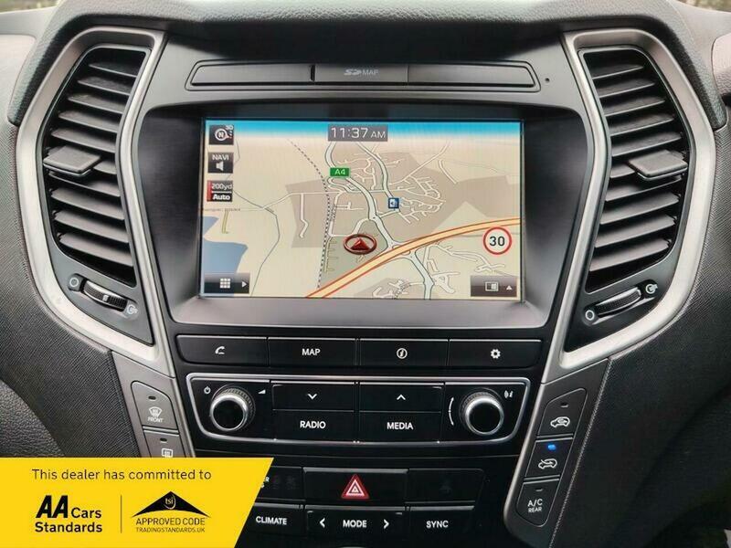 Used Hyundai Santa Fe 2017 for sale - 77802411: Photo 31