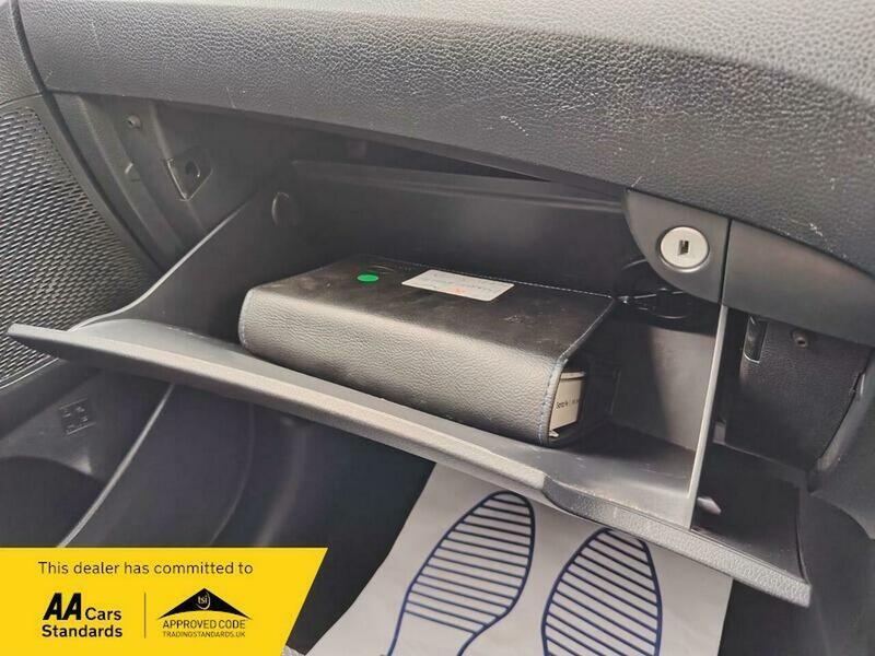 Used Hyundai Santa Fe 2017 for sale - 77802411: Photo 37