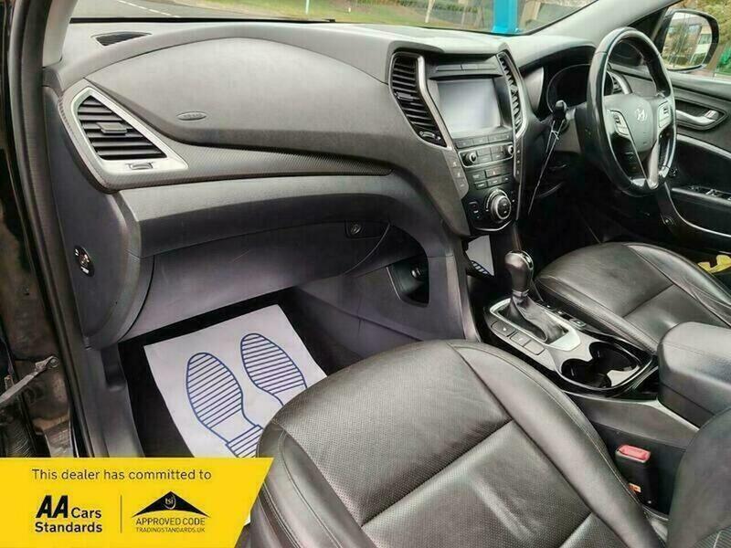 Used Hyundai Santa Fe 2017 for sale - 77802411: Photo 38