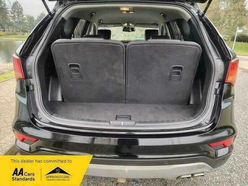 Used Hyundai Santa Fe 2017 for sale - 77802411: Photo 8