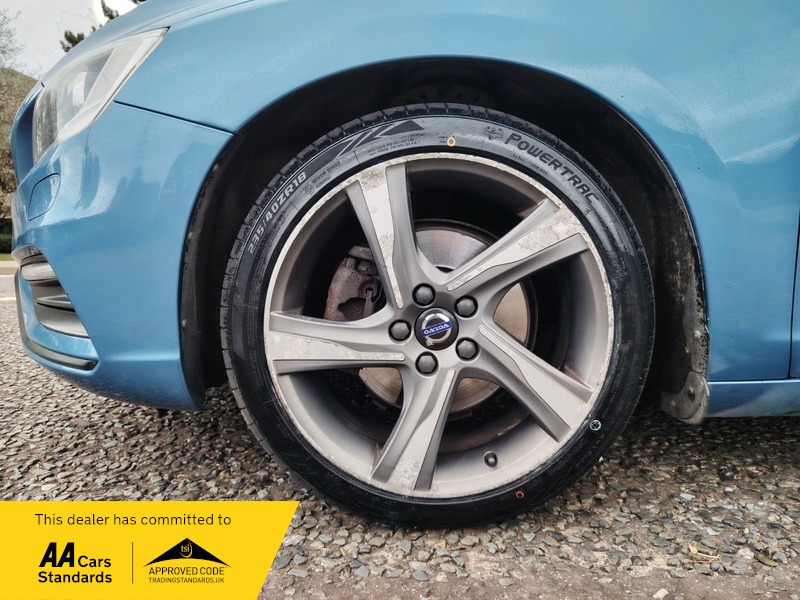 Used Volvo V60 2015 for sale - 78140880: Photo 17